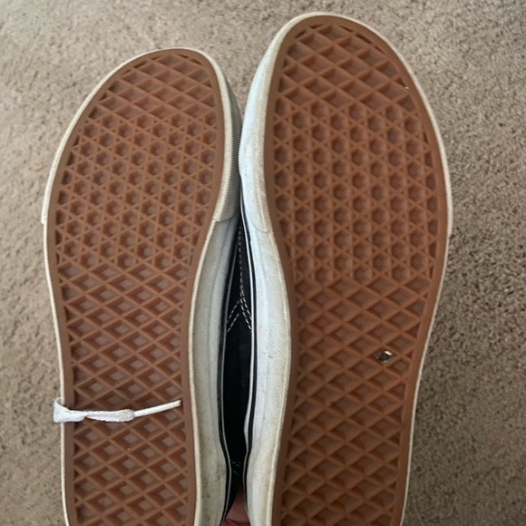 Vans - Picture 2 of 3